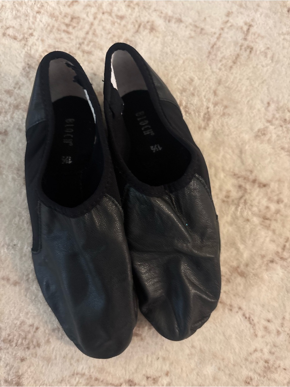 Bloch Girls Size 1.5 Black Slip-On Dance Jazz Shoe Like New! Smoke Free